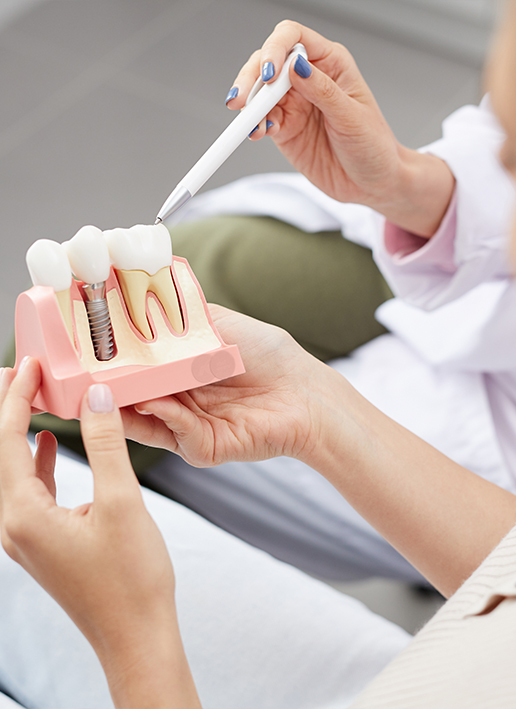 What is the Average Cost of Dental Implants in 2021?