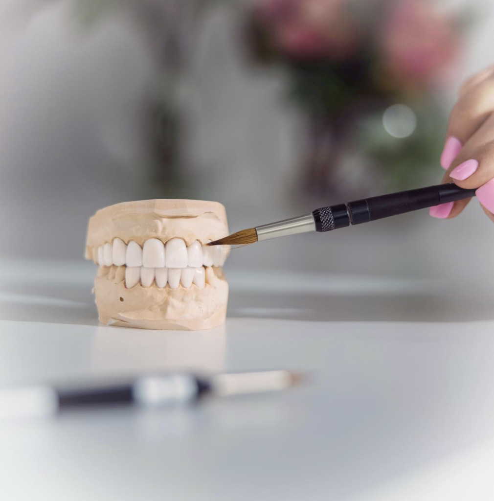How Much Does A Porcelain Veneer Cost In Australia? (Financial Options & Alternatives)